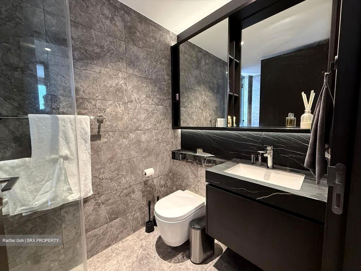 Hyll On Holland (D10), Condominium #639823391